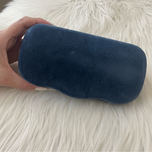 Authentic Gucci Black Glitter GG0102S Large Square Sunglasses w/Velvet Case - Picture 9 of 16